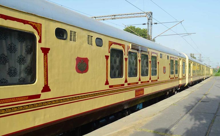 palace on wheels package